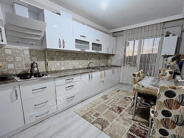 REMAX CENTRALDEN KILAVUZDA SATILIK SİTE İÇİ 3+1