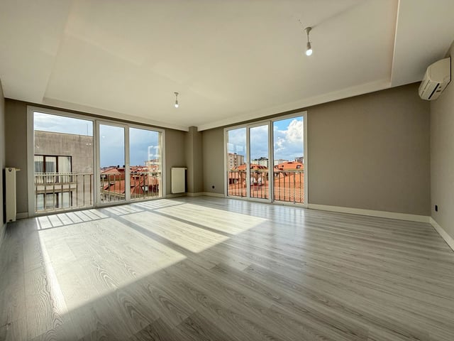KALEKENT SITESI 2.ETAP GÜNEY CEPHE PEYZAJ MANZARALI BOŞ SATILIK 3+1 DAIRE