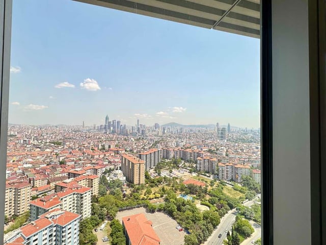 REMAXWE EMAAR SQUARE HEIGHTS KULE 3,5+1 SATILIK EV OFIS İŞYERI