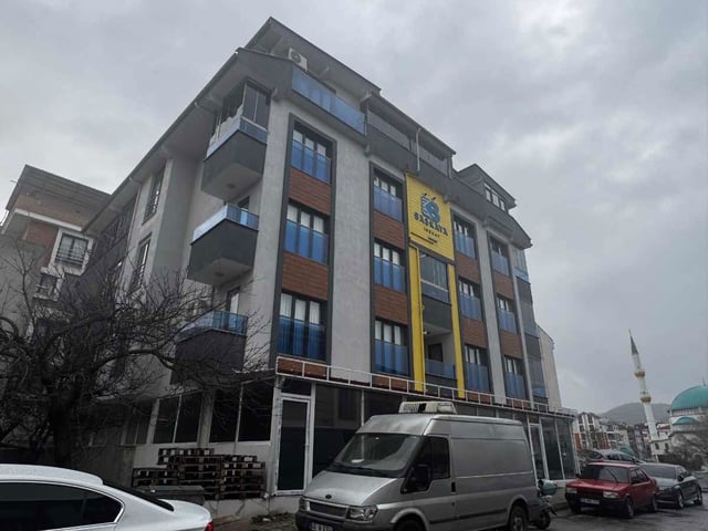 ️ KARESİ 1. SAKARYA'DA GENİŞ 143 M² NET, KİRALIK 4+1 ARA KAT TADINDA