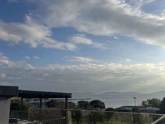 SUADİYE SAHİL 1.PARSEL ADALAR MANZARALI, GENİŞ TERASLI, HAVUZLU, OTOPARKLI SİTE İÇERSİNDE