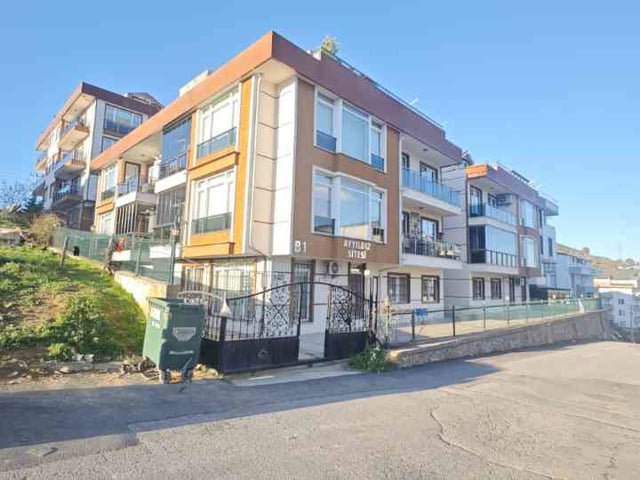 KOCATEPE MAH. AYYILDIZ SİTESİNDE ZEMİN KAT 3+1 KİRALIK DAİRE