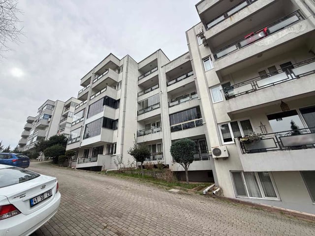 PLAJYOLUNDA SİTE İÇERİSİNDE KİRALIK 145 M2 NET 3+1 DAİRE