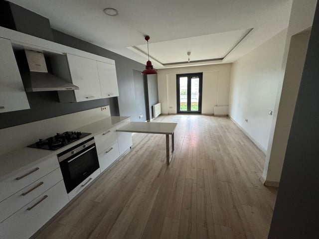 SİNPAŞ LİVA SATIŞ OFİSİ REMAXPROF SEZAİ T. KİRALIK 1+1 BAHÇE KAT