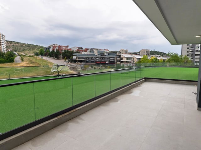 PARK CADDESİ ONYX ÇAYYOLU ÖN CEPHEDE KAT TERASLI KİRALIK 2+1 DAİRE