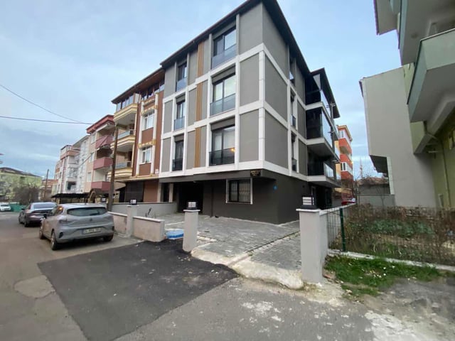 ÇORLU NUSRATIYE MAHALLESI’NDE AYRI MUTFAKLI 1+1 DAIRE