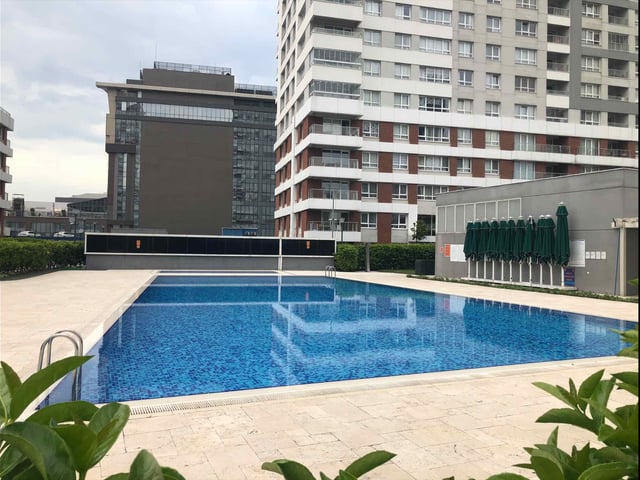 REMAX OLUŞUM'DAN NUROLPARK SİTESİNDE EŞYALI 1+1 KİRALIK DAİRE