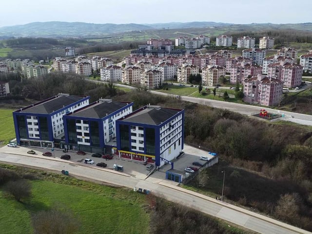REMAX MAVİ'DEN KORUCUK MAVİ 111 SİTESİNDE SATILIK 3+1 DAİRE