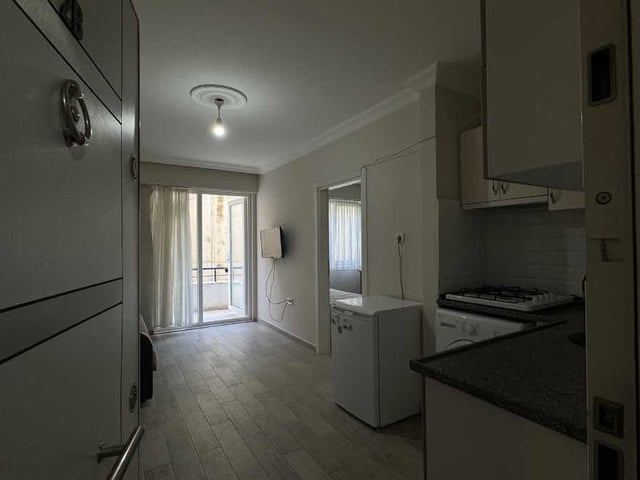 REMAX SOFT'TAN ÜNİVERSİTEYE 200M FULL EŞYALI 1+1 KİRALIK DAİRE