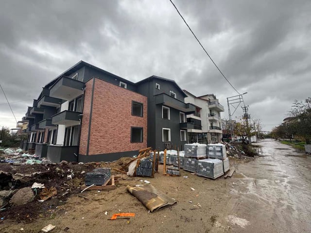 YAZLIK YENİMAHALLEDE KONUMU MÜKEMMEL 1+1 YENİ DAİRE