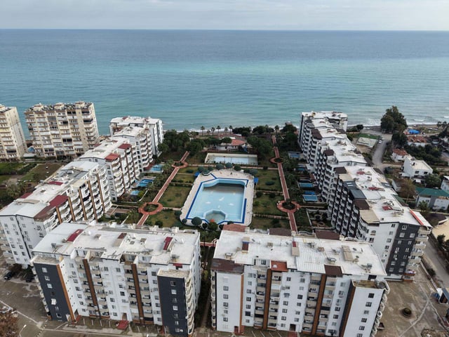 REMAX TOROS'TAN ÇEŞMELİ'DE ALTUNÖREN 1 SİTESİ'NDE SATILIK 3+1