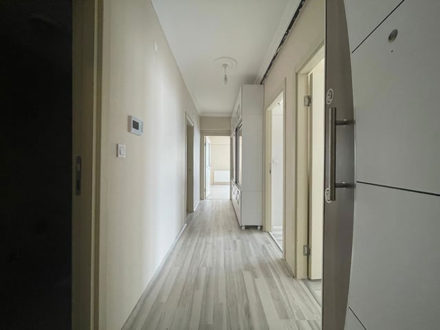 RE/MAX CENTRAL'DAN YUMURTATEPE YAKINI TEMİZ FERAH 3+1 KİRALIK