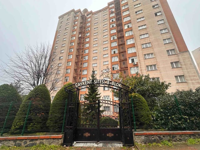 BEYLİKDÜZÜ ÇAYKENT SİTESİ BOŞ SATILIK 3+1 DAİRE