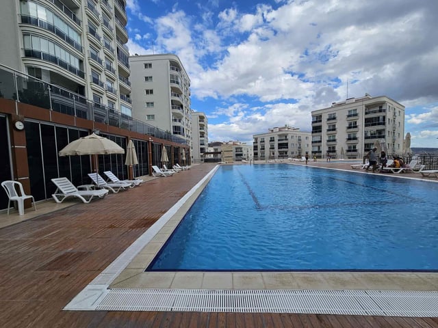 TERASPARK 232 SAĞLAM ZEMİNLİ DENİZ VE HAVUZ MANZARALI LÜKS 3+1