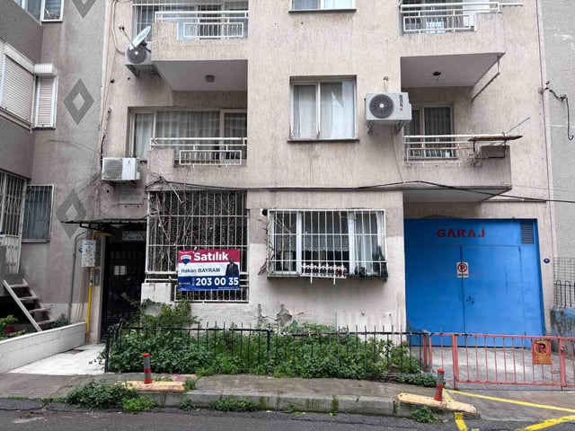 YENİLENMİŞ MUTFAK VE BANYOLU YÜKSEK ZEMİN ÇİFT BALKONLU MERKEZİ 3+1