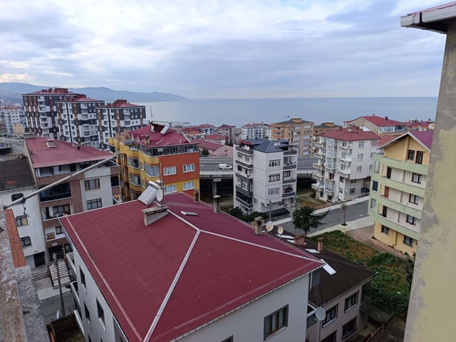 AHİ EVREN HASTANESİ ALTI CADDE ÜSTÜ DENİZ GÖREN İÇİ YENİ 2+1