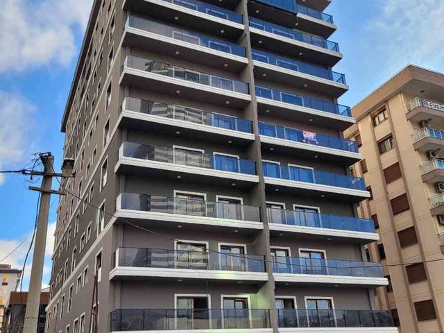 CANLI YAŞAMIN MERKEZİ BAYRAKLI MANSUROĞLU'NDA SATILIK 3+1 DAİRE