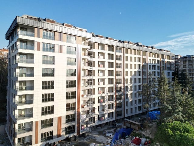 KOŞUYOLU VALİDEBAĞ SİTESİ'NDE GENİŞ SATILIK 3+1... HESNA YILMAZ