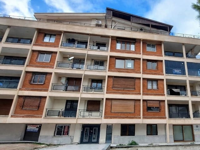 KUŞADASI MARİNADA ASANSÖRLÜ 165 M2 3+1 ARAKAT DAİRE