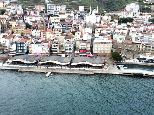 RE/MAX İNCİ'DEN MARMARA ADASINDA SATILIK 3+1 DAİRE