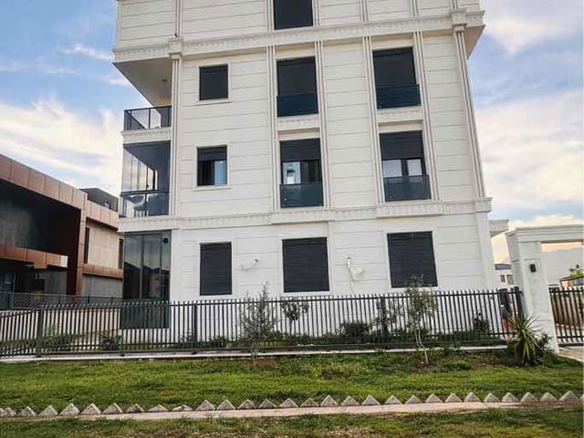 CADDE ÜZERİ 2+1 DAİRE
