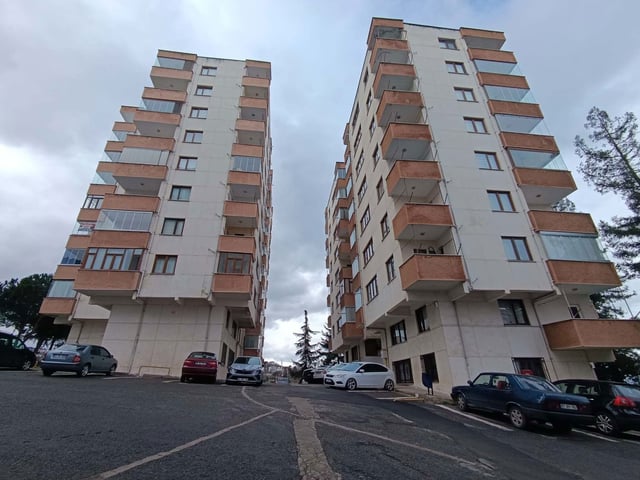 BAHÇECİK KERVANSARAY SİTESİ'NDE TERTEMİZ MASRAFSIZ FIRSAT 2+1