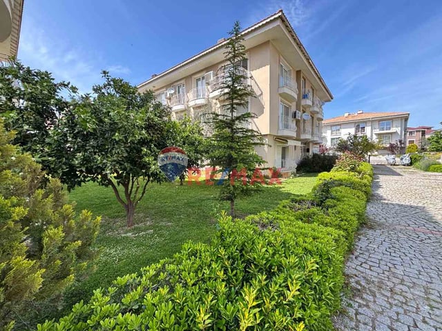 REMAX YELKEN'DEN SIĞACIK TA,DENIZE 350M MESAFEDE,SİTE İÇİ TEMİZ DUBLEKS DAIRE