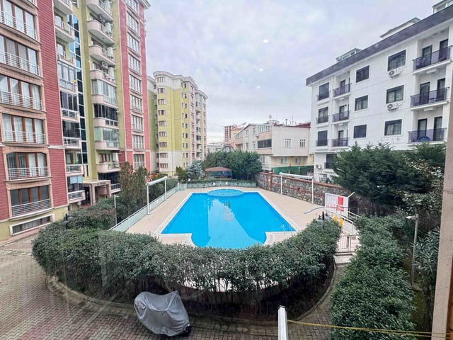 KARTAL SÜMBÜL EVLER'DE BOŞ 3+1 SATILIK DAIRE