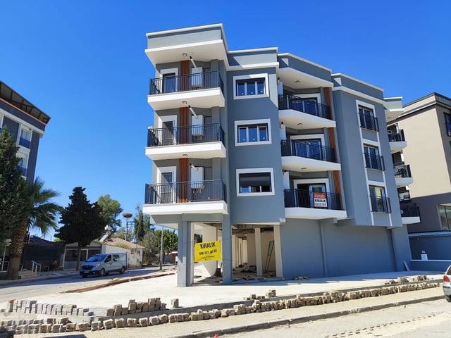 MENEMEN SEYREK'TE ÜNIVERSITE YAKINI EŞYALI 1+1 DAIRE