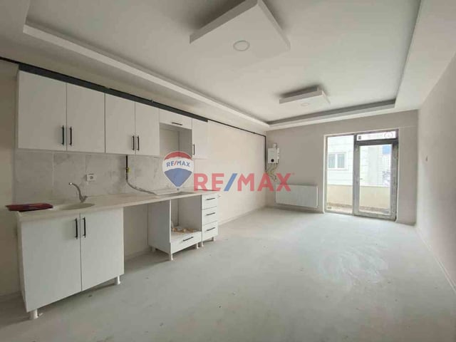 REMAX İLKE'DEN YILDIZKENT'TE 1+1 KİRALIK DAİRE