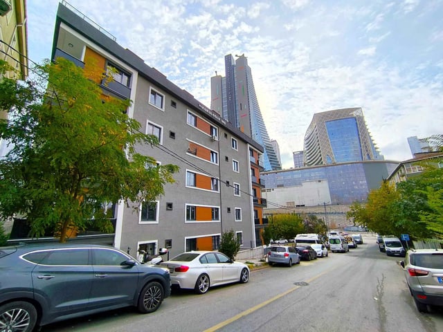 REMAX ASHİLL ÜMRANIYE FİNANS MERKEZI 2+1 SATILIK DAİRE ATAŞEHİR YANINDA