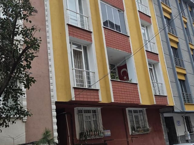 ESENYURT NİKAH SARAYI KARŞISI 30M2BAHÇE KULLANIMLI FIRSAT DAİRE