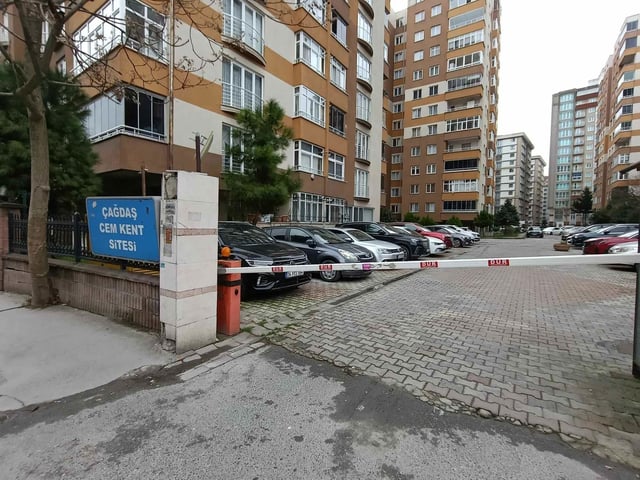 METROBÜS DİBİNDE 3+1 | 155 M² | TADİLATLI | ÖNÜ AÇIK MANZARALI