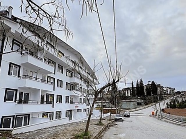 RE/MAX FREKANS'TAN SIFIR 2+1 DAİRE