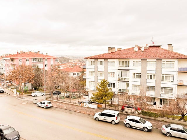 ABİDİNPAŞA BAĞLARBAŞI CAD. DEĞERLİ LOKASYONDA 3+1 DAİRE