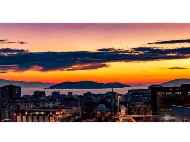 MALTEPE, ZÜMRÜTEVLER, HUZUREVI METRO,ADALAR MANZARALI YATIRIMLIK