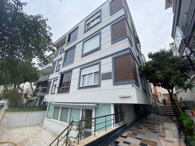 AYVALIK ALI ÇETINKAYA’DA KALORIFERLI SATILIK 2+1 DAIRE