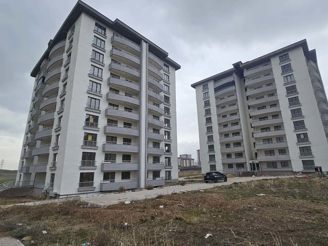 ALCI MAHALLESI FLORYA PARK SİTESİNDE 3+1 KİRALIK DAİRE