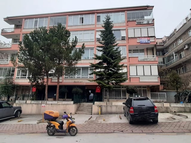 ÇANKAYA AND SOKAK ELÇILIKLER BÖLGESINDE GENIŞ VE PRESTIJLI 4+1 KIRALIK DAIRE