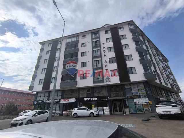REMAX LACİVERT'TEN ŞÜKRÜPAŞA'A SATILIK LÜKS 4+1 DAİRE
