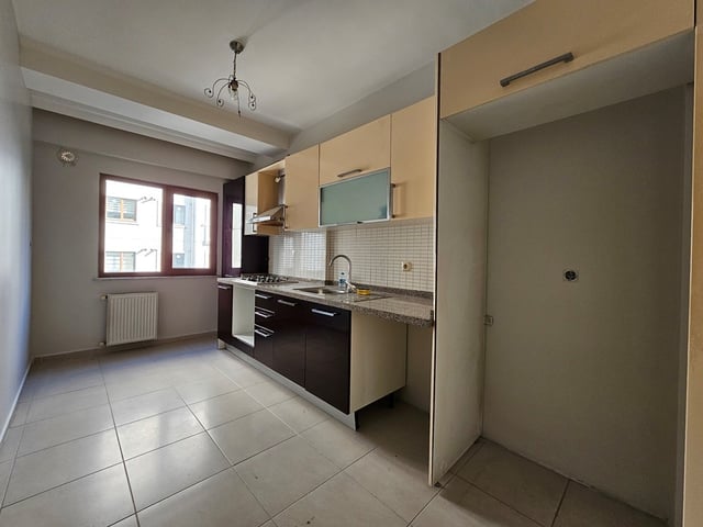 REMAX GÜLDENİZ ÜMRANİYE MADENLER DOSTKENT EVLERİ 3+1KİRALIK