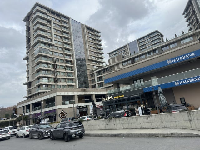 NEF İNISTANBULDA OTURUM VE YATIRIMA UYGUN SATILIK DAIRE
