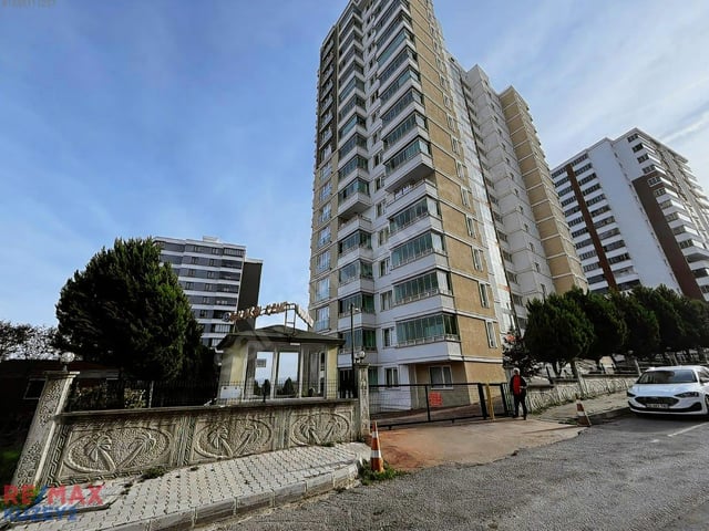 REMAX HÜSAMETTIN'DEN CANIK HASKÖY'DE SATILIK 3+1 LÜKS DAIRE