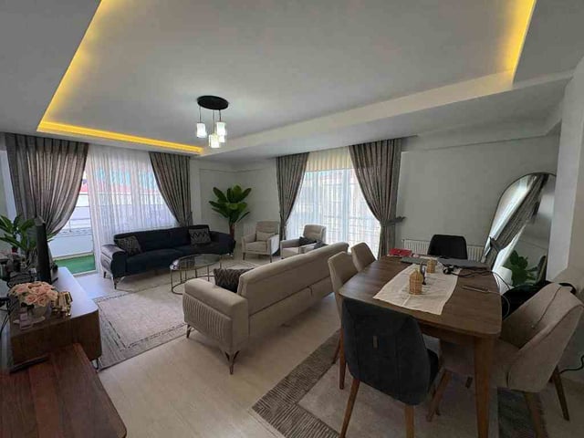 REMAX SEVCAN GÜRLEVİKTEN MEVLANA'DA SATILIK 150 M2 3+1 DAİRE