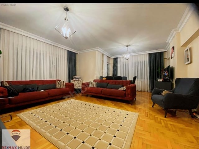 SAHRAYICEDİT 'DE METRO'YA ÇOK YAKIN BALKONLU 3+1 SATILIK DAİRE