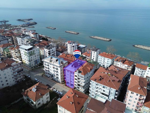 REMAX DIA DAN AKÇAKOCA OSMANIYE'DE ÖNÜ KAPANMAZ FULL DENIZ MANZARALI 2+1 ARAKAT DAIRE
