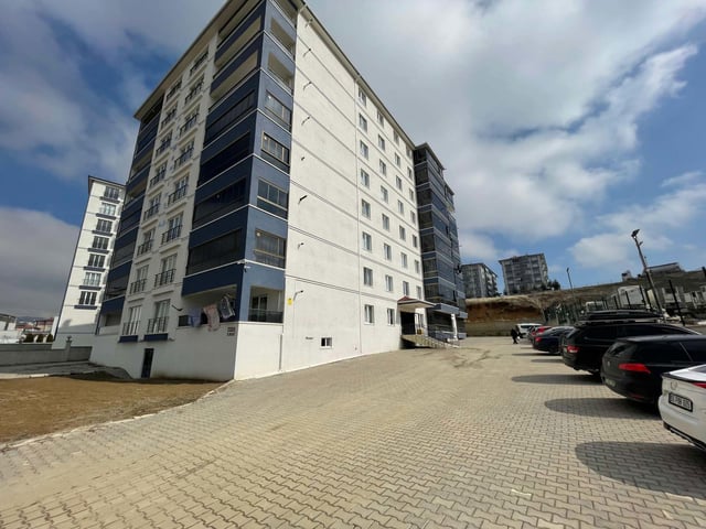 HASANOĞLAN ÇARŞIDA EN MERKEZİ KONUM SIFIR 3+1 DAİRE