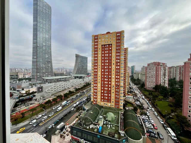 ATAŞEHIR METROPOL AVM KARŞISI ATA BLOKLARI SATILIK 3+1 160 M2