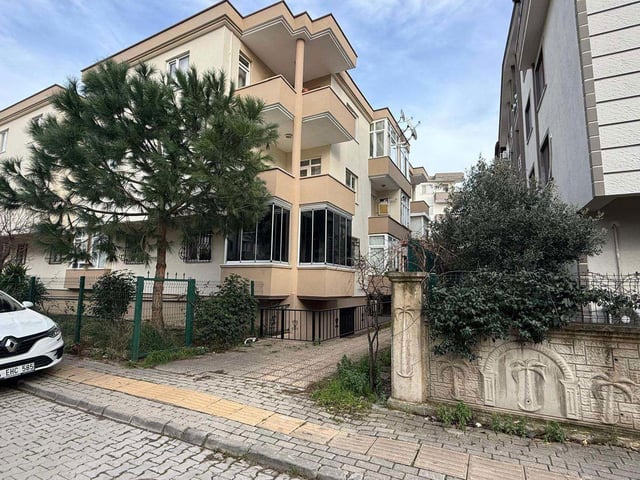 ÇİFTLİKKÖY SİTELER MAHALLESİ'NDE KİRALIK 3+1 DAİRE -REMAX ŞEHİR