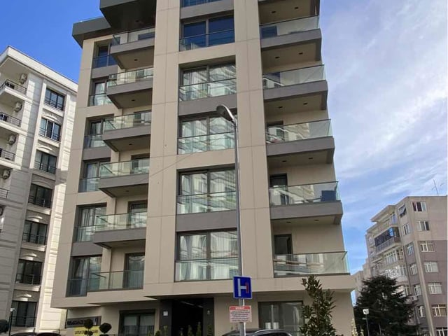 GAYRETTEPE MERKEZDE PRESTİJLİ BİNADA SIFIR 3+1